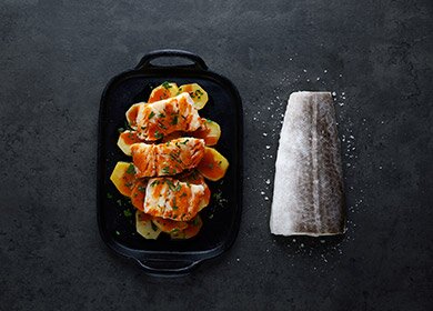 Norwegian salted cod with potatoes and paprika